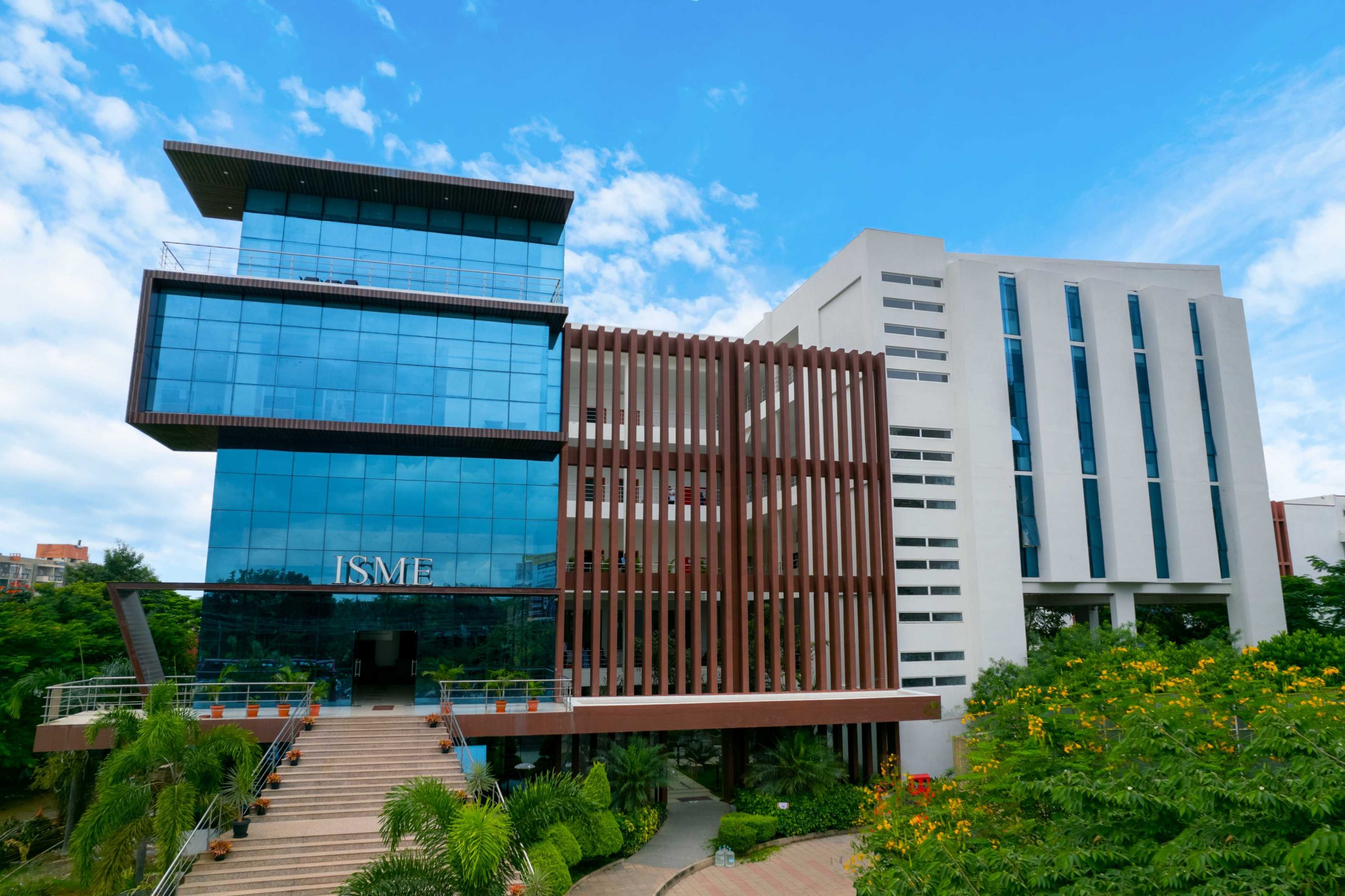 India's Premier Defence & Advanced Technology University